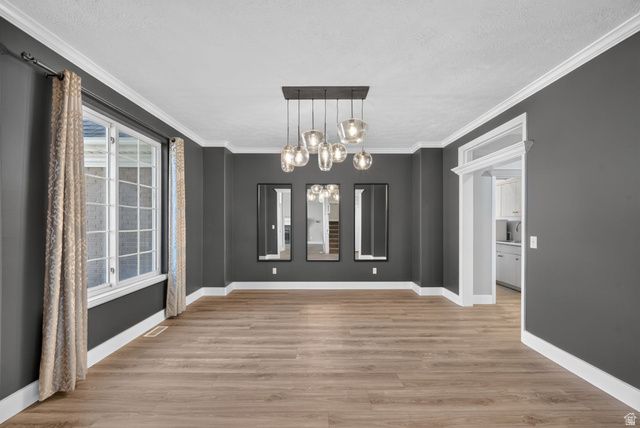 2217 W KENSINGTON PARK DR, West Jordan, UT 84088