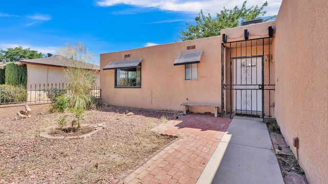 2908 ALAMOGORDO Drive NW, Albuquerque, NM 87120
