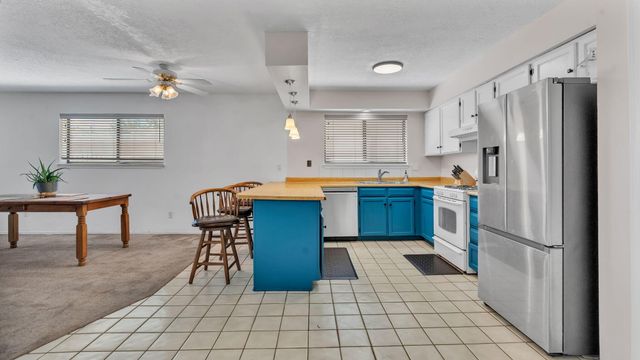 2908 ALAMOGORDO Drive NW, Albuquerque, NM 87120