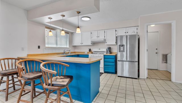 2908 ALAMOGORDO Drive NW, Albuquerque, NM 87120