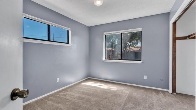 2908 ALAMOGORDO Drive NW, Albuquerque, NM 87120