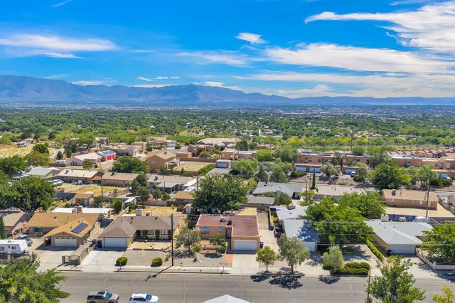 2908 ALAMOGORDO Drive NW, Albuquerque, NM 87120