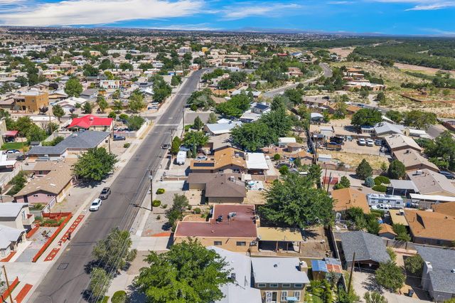 2908 ALAMOGORDO Drive NW, Albuquerque, NM 87120