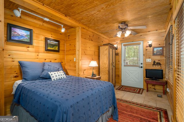 122 River Bend Trail, Ellijay, GA 30540