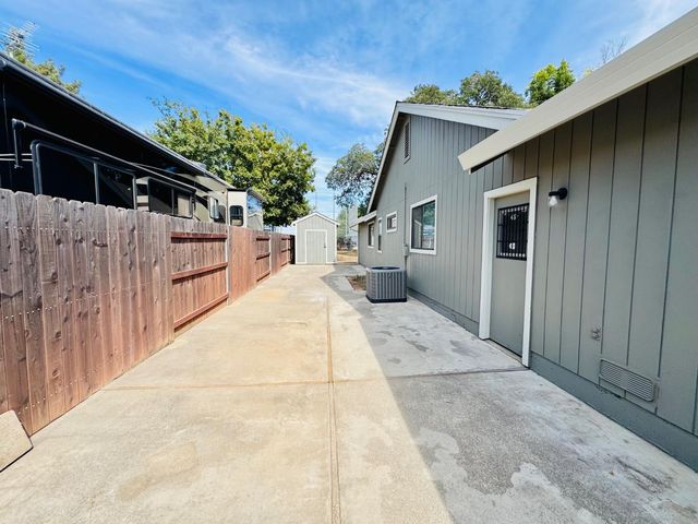 1530 Vista Creek Dr, Roseville, CA 95661