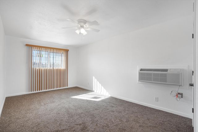 424 Airport Drive SW, Albuquerque, NM 87121