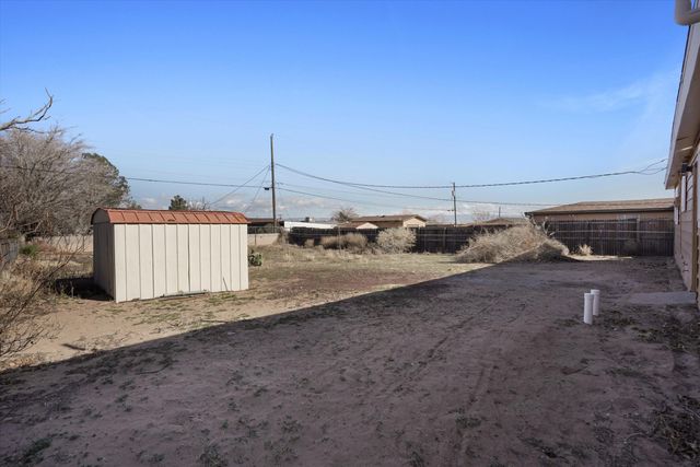 424 Airport Drive SW, Albuquerque, NM 87121