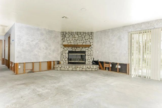 8718 W Avenue D12, Lancaster, CA 93536