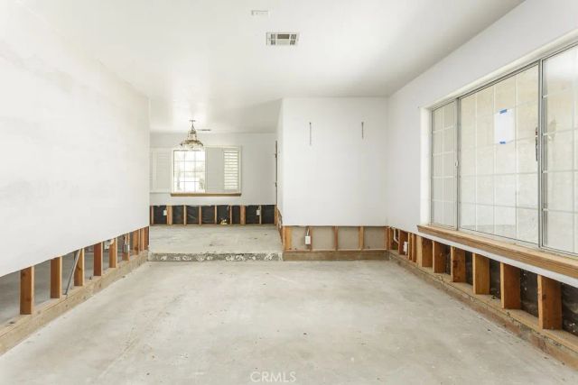 8718 W Avenue D12, Lancaster, CA 93536