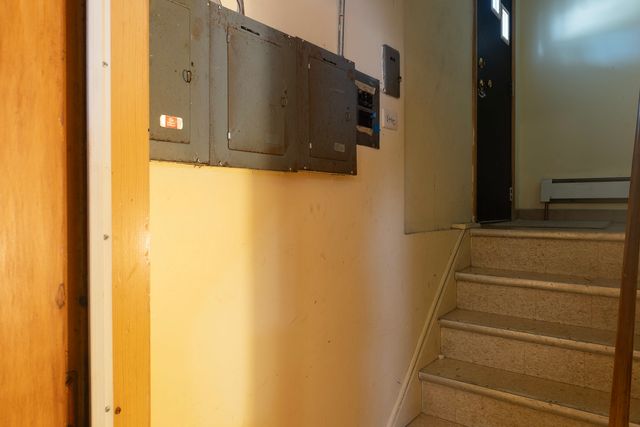 452 Yates Avenue, Calumet City, IL 60409