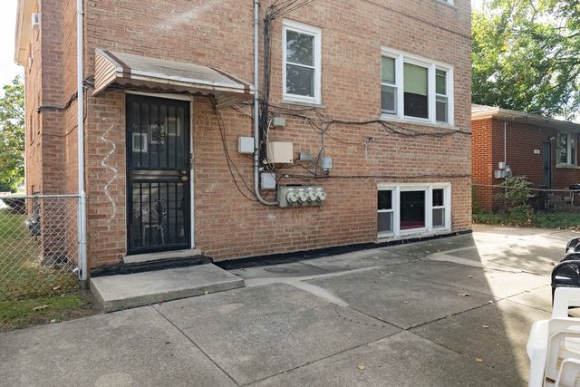 452 Yates Avenue, Calumet City, IL 60409