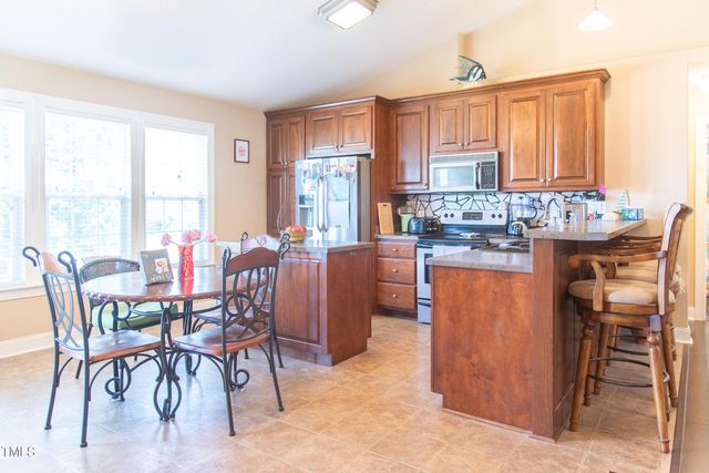 81 Beasley Estates Drive, Benson, NC 27504