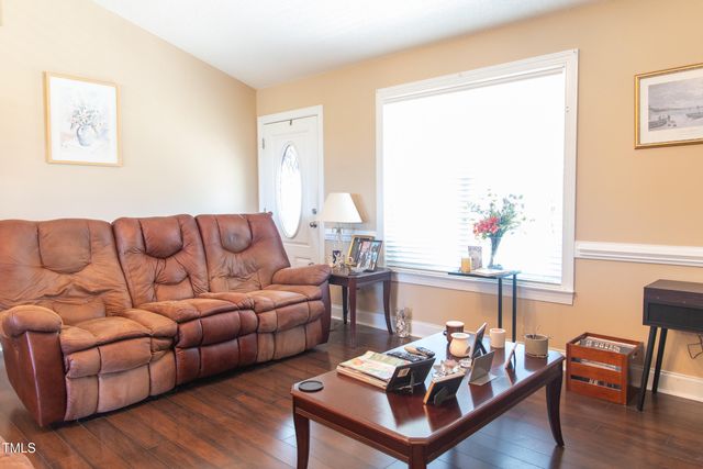 81 Beasley Estates Drive, Benson, NC 27504