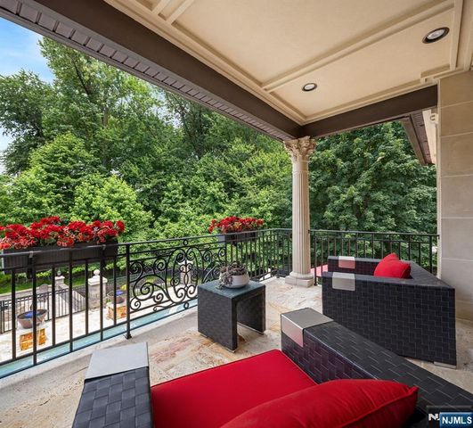 56 Lilac Lane, Paramus, NJ 07652