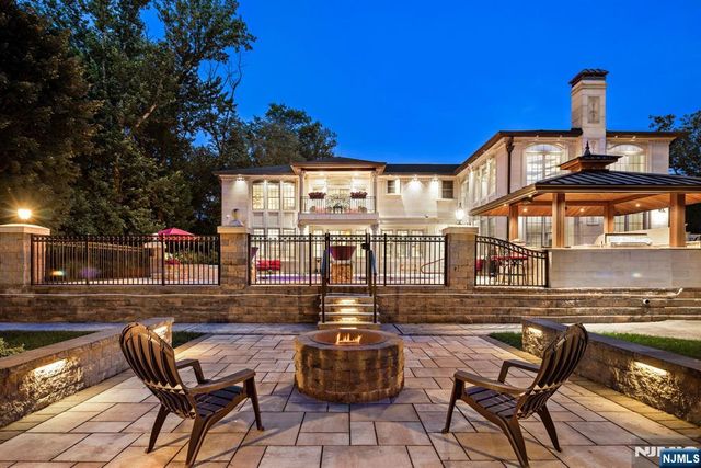 56 Lilac Lane, Paramus, NJ 07652