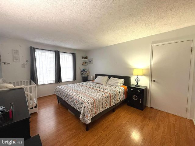 12 JUNIPER WAY, Hamilton, NJ 08619