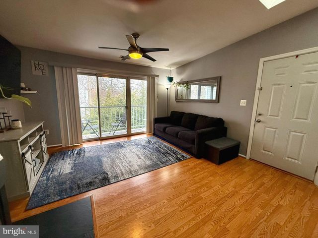 12 JUNIPER WAY, Hamilton, NJ 08619