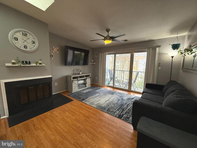 12 JUNIPER WAY, Hamilton, NJ 08619