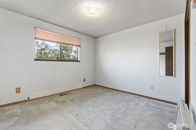 18731 Nutmeg Street SW, Rochester, WA 98579