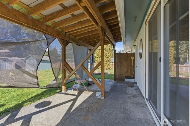 18731 Nutmeg Street SW, Rochester, WA 98579