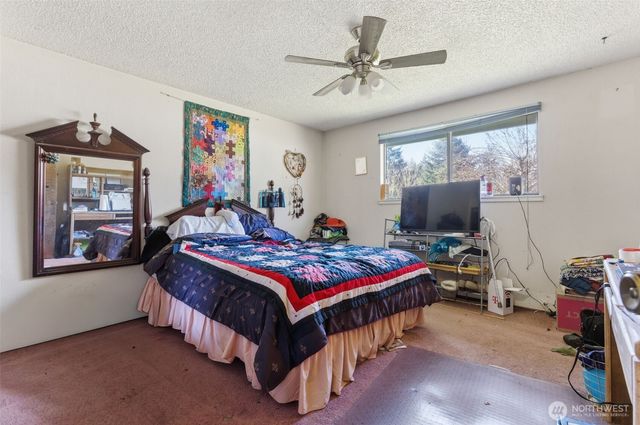 18731 Nutmeg Street SW, Rochester, WA 98579