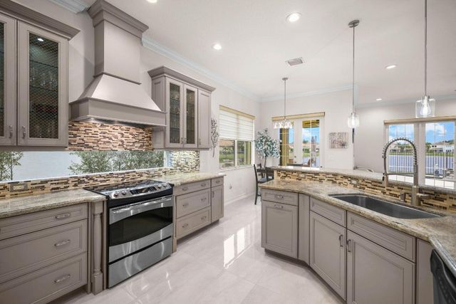 8408 Serena Creek Avenue, Boynton Beach, FL 33473