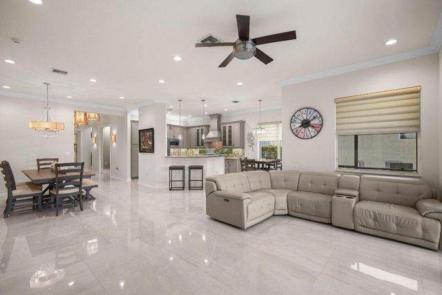 8408 Serena Creek Avenue, Boynton Beach, FL 33473