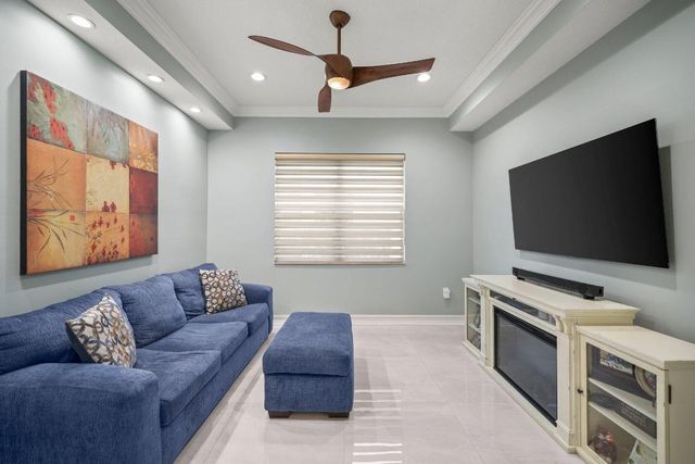 8408 Serena Creek Avenue, Boynton Beach, FL 33473