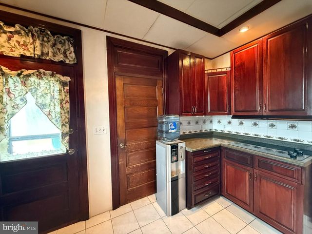 40 HOCKERSVILLE RD, Hershey, PA 17033