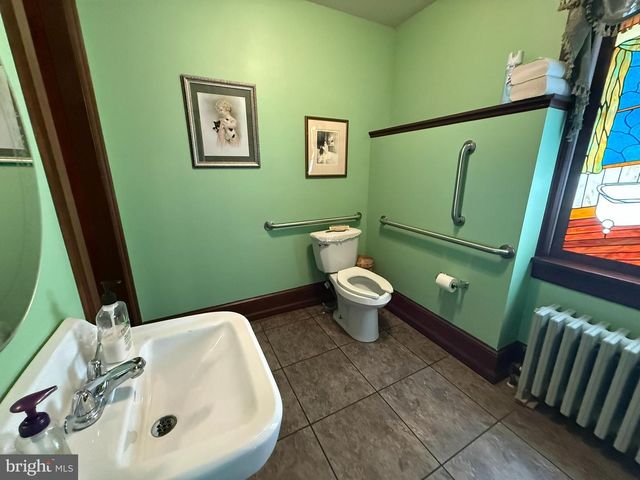 40 HOCKERSVILLE RD, Hershey, PA 17033