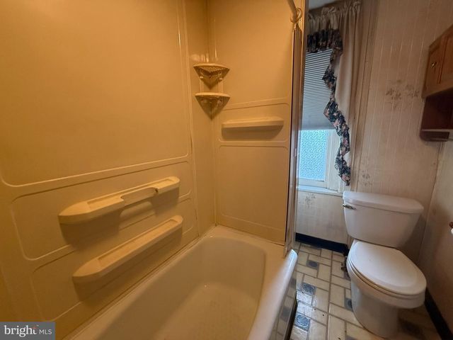 40 HOCKERSVILLE RD, Hershey, PA 17033