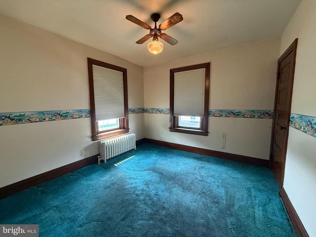 40 HOCKERSVILLE RD, Hershey, PA 17033
