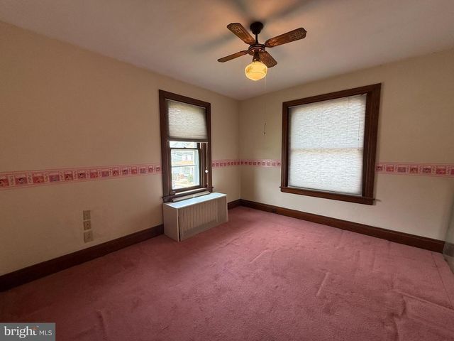 40 HOCKERSVILLE RD, Hershey, PA 17033