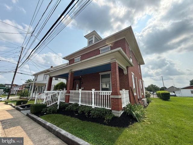 40 HOCKERSVILLE RD, Hershey, PA 17033