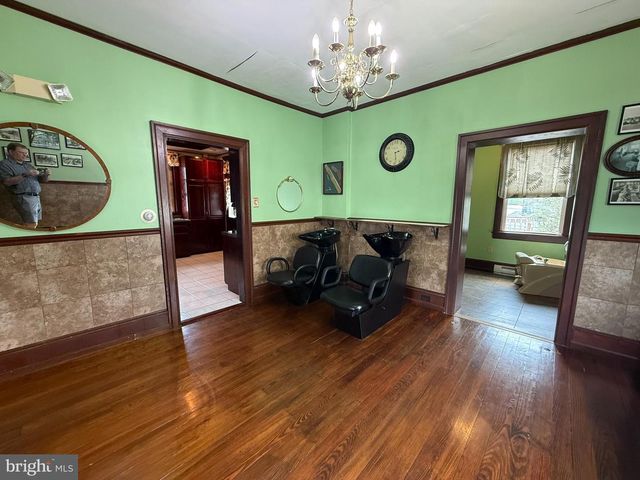 40 HOCKERSVILLE RD, Hershey, PA 17033