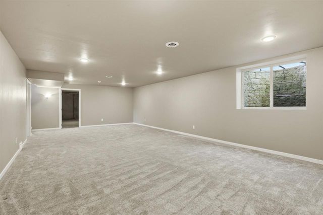 2948 CHRYSTELLA DRIVE, Menasha, WI 54952