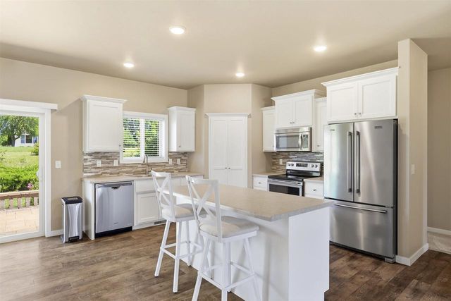 2948 CHRYSTELLA DRIVE, Menasha, WI 54952