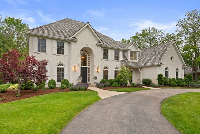 1110 Fox Glen Drive, St. Charles, IL 60174