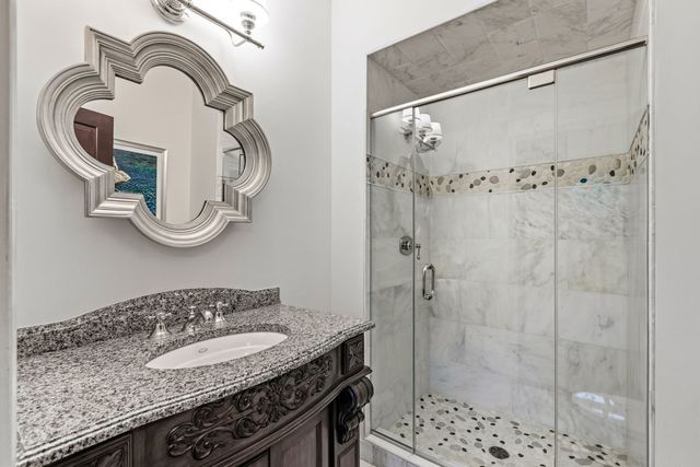 1110 Fox Glen Drive, St. Charles, IL 60174