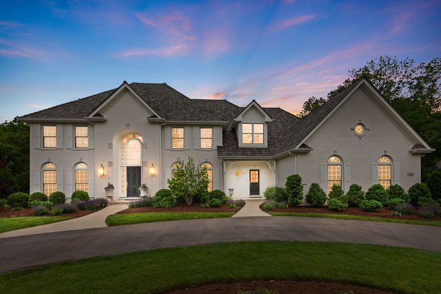 1110 Fox Glen Drive, St. Charles, IL 60174