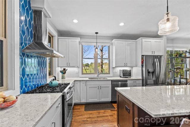 9 Elkmont Drive, Asheville, NC 28804
