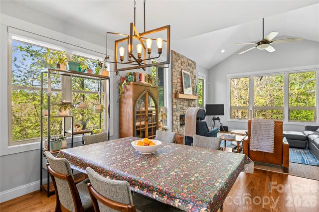 9 Elkmont Drive, Asheville, NC 28804