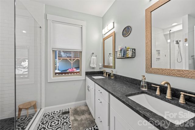9 Elkmont Drive, Asheville, NC 28804