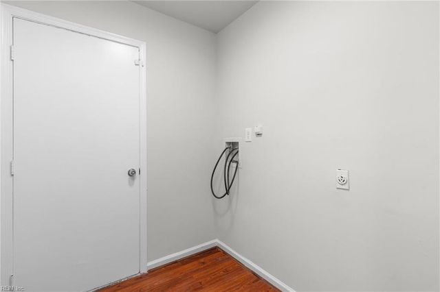 957 Lord Dunmore DR, Virginia Beach, VA 23464