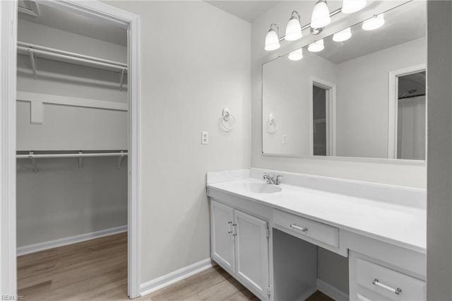 957 Lord Dunmore DR, Virginia Beach, VA 23464