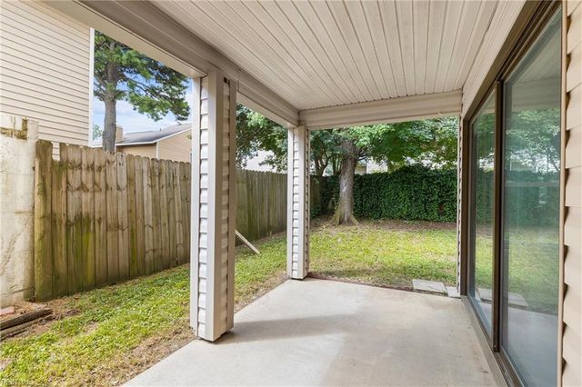 957 Lord Dunmore DR, Virginia Beach, VA 23464