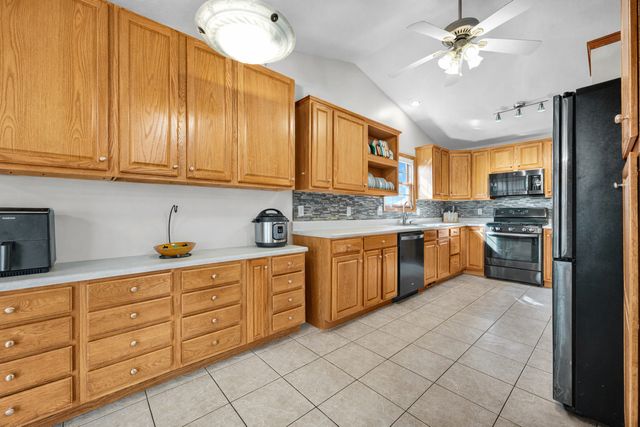 1829 Derek Drive, Normal, IL 61761