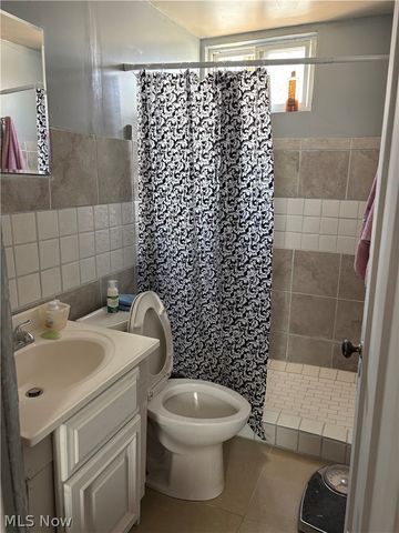 320 E Auburndale Avenue, Youngstown, OH 44507