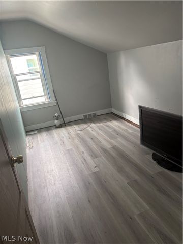 320 E Auburndale Avenue, Youngstown, OH 44507