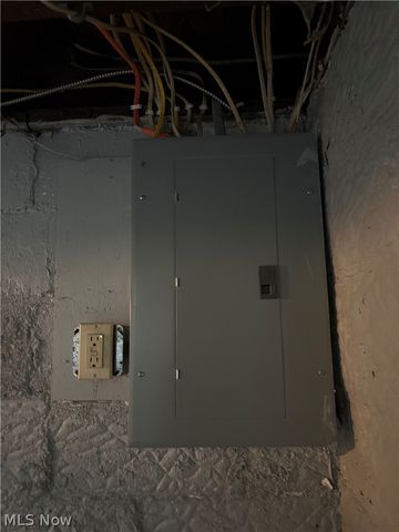 320 E Auburndale Avenue, Youngstown, OH 44507